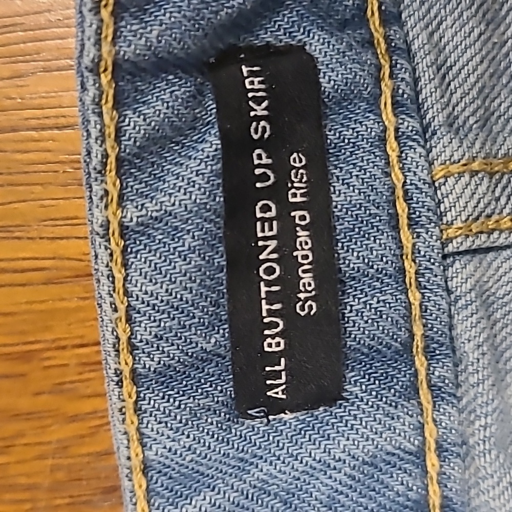 Sanctuary Denim Skirt Size 8.  All Buttoned Up Skirt - Picture 4 of 5